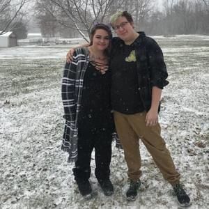 Meet your Posher, Max